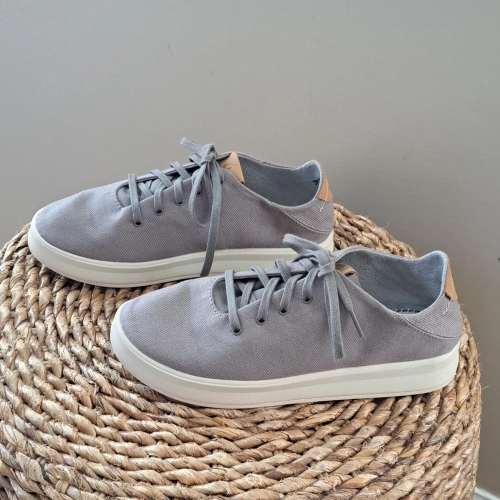 Olukai Women's Kiihele Li‎ Canvas Sneaker Fog Gray Drop in Heel Size 7 / EUR 37